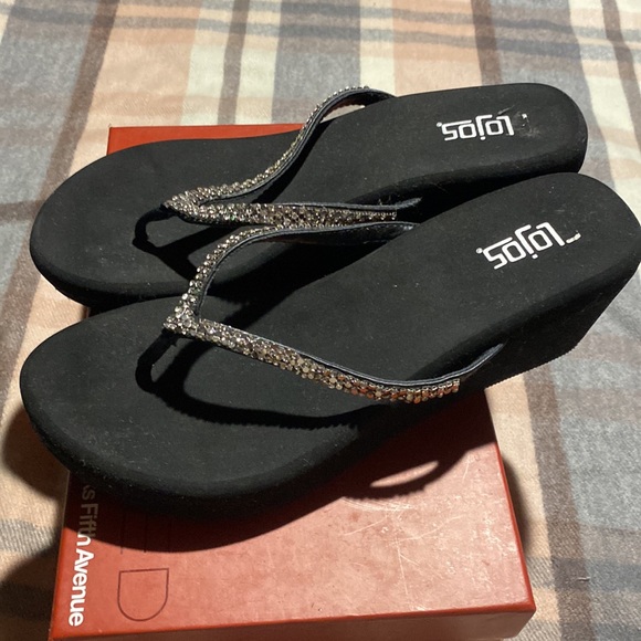 Black Crystal and Metal Studs Sparkling Platform Sandals - Picture 2 of 14